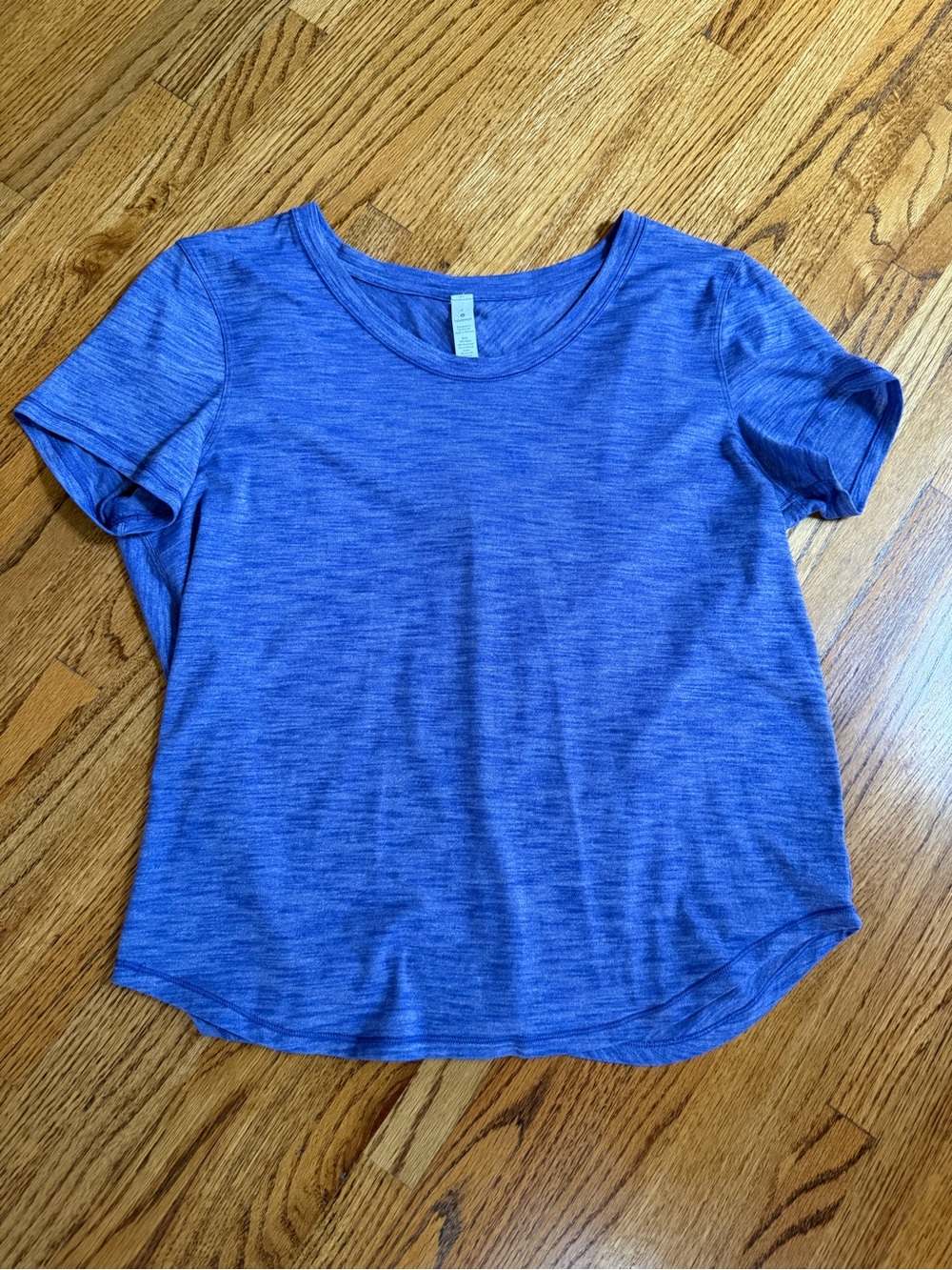 lululemon athletica Blue Short Sleeve Soft Top Sz 6